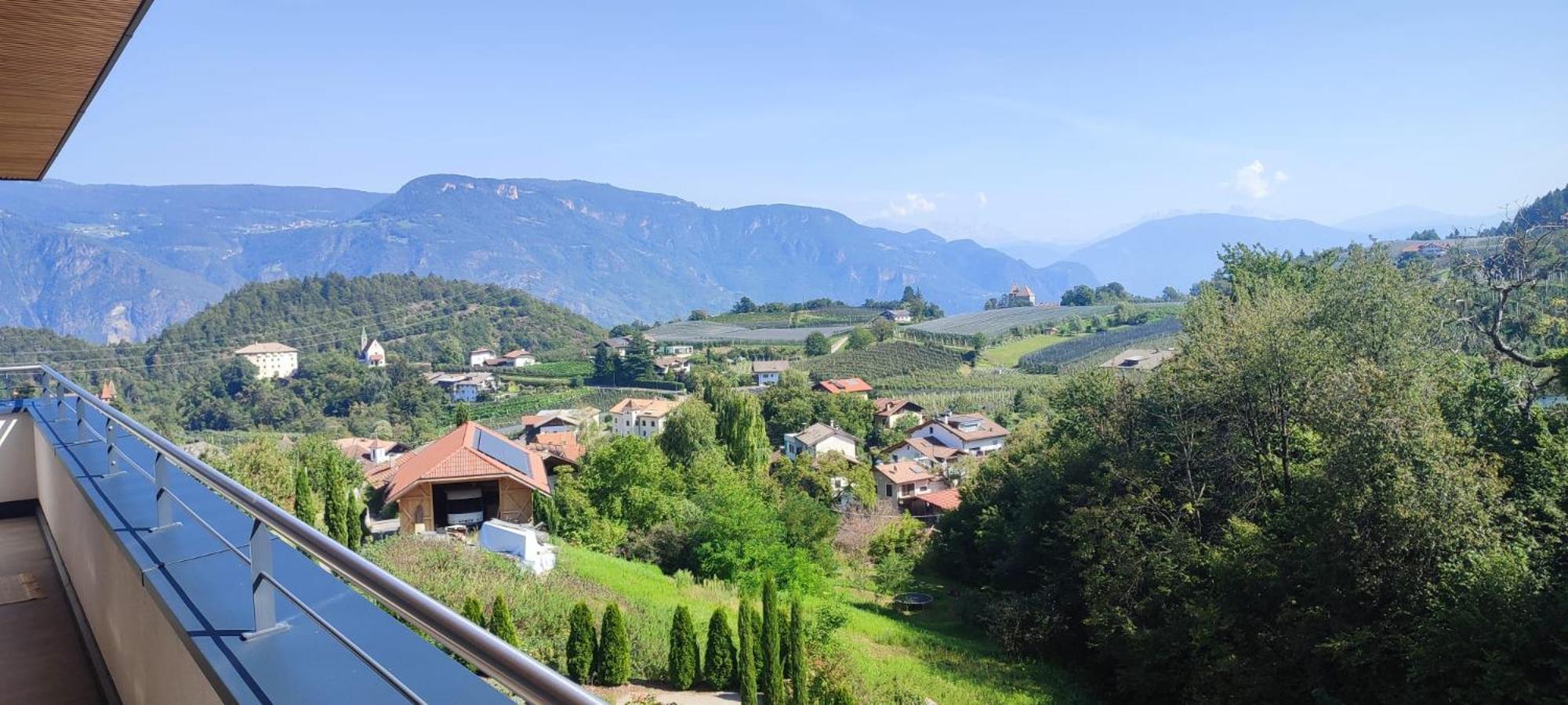 Janas Bolzano Mountain Apartment Tesimo Bagian luar foto